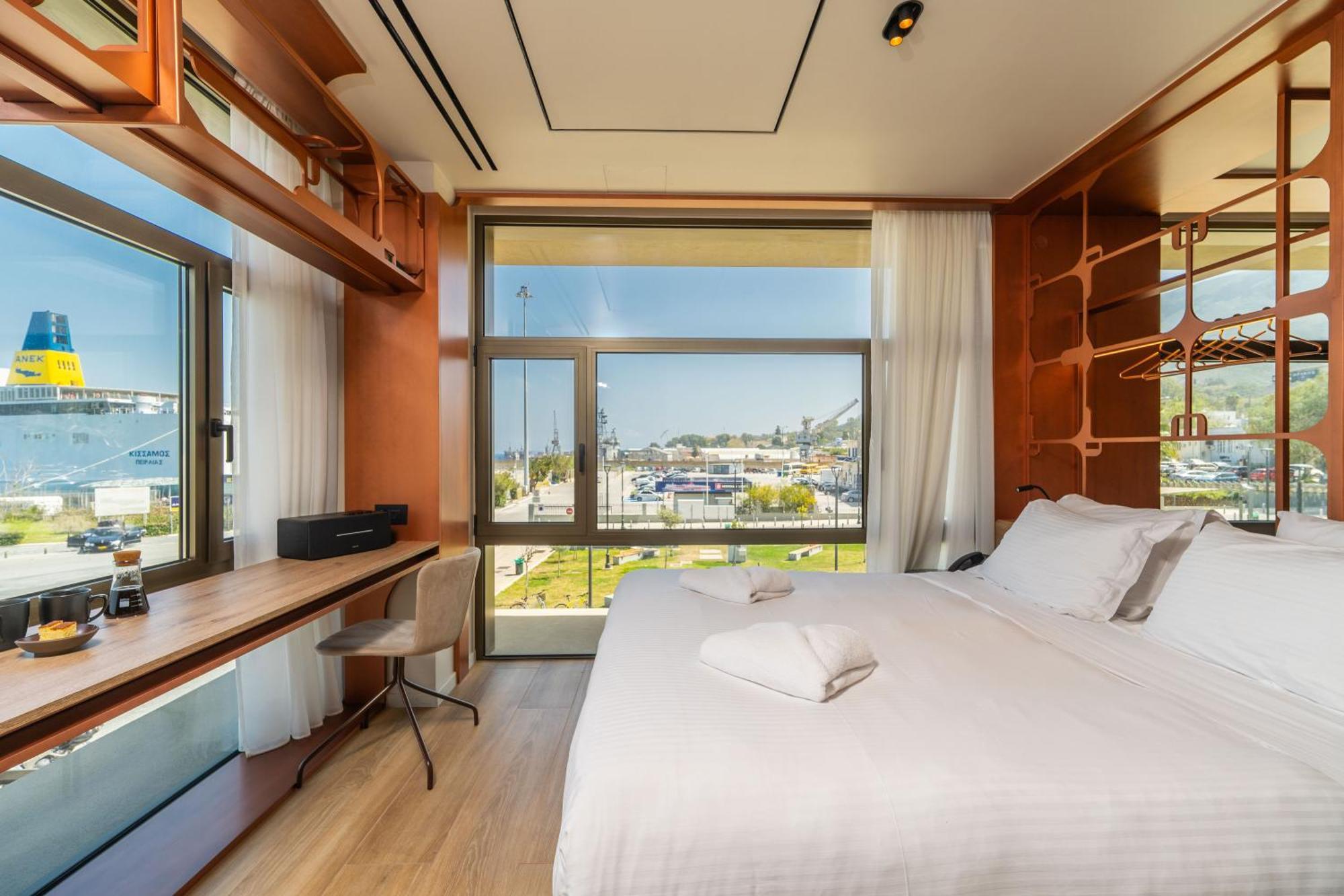 Oniros Residences Souda Luaran gambar