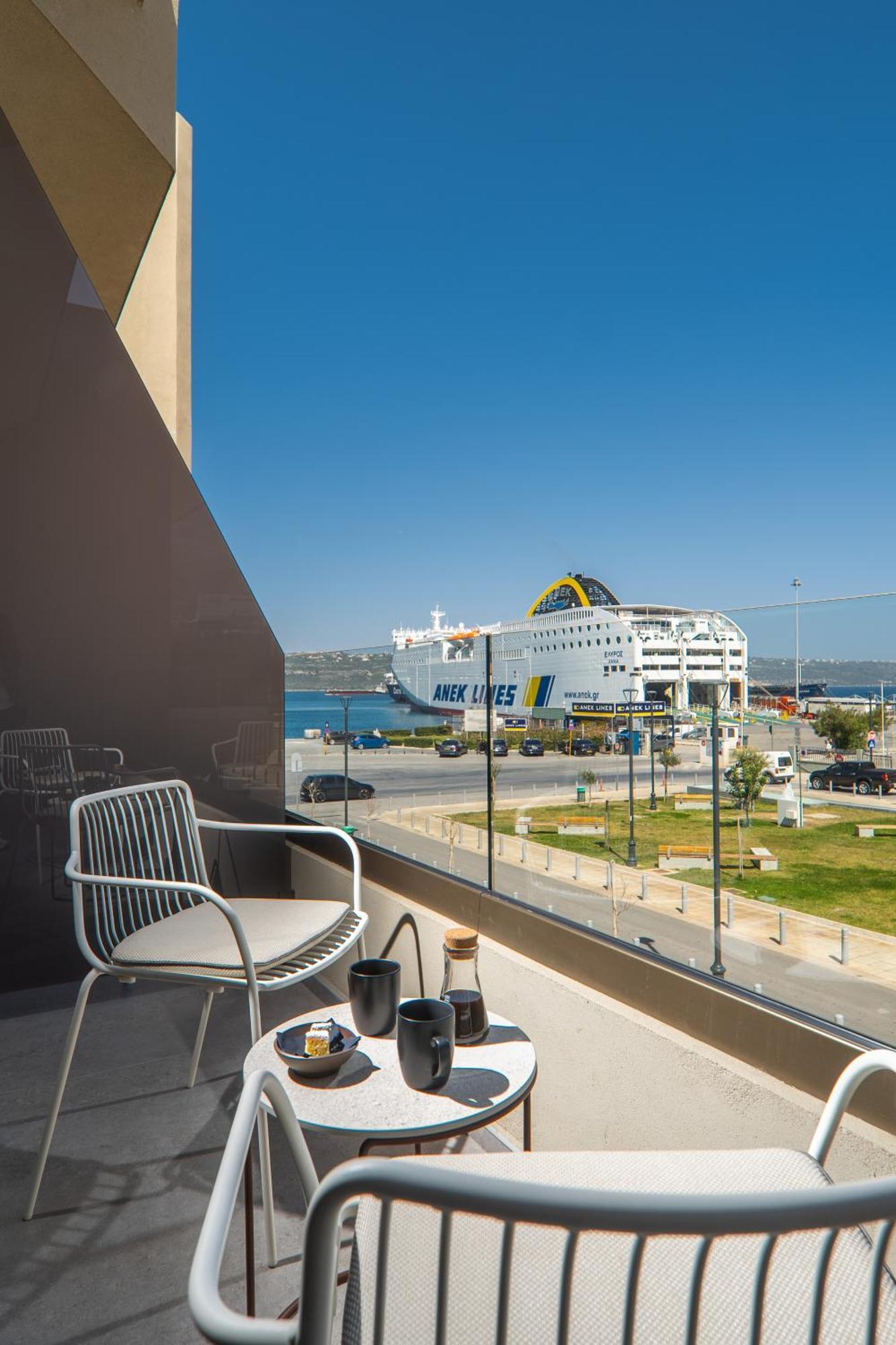 Oniros Residences Souda Luaran gambar
