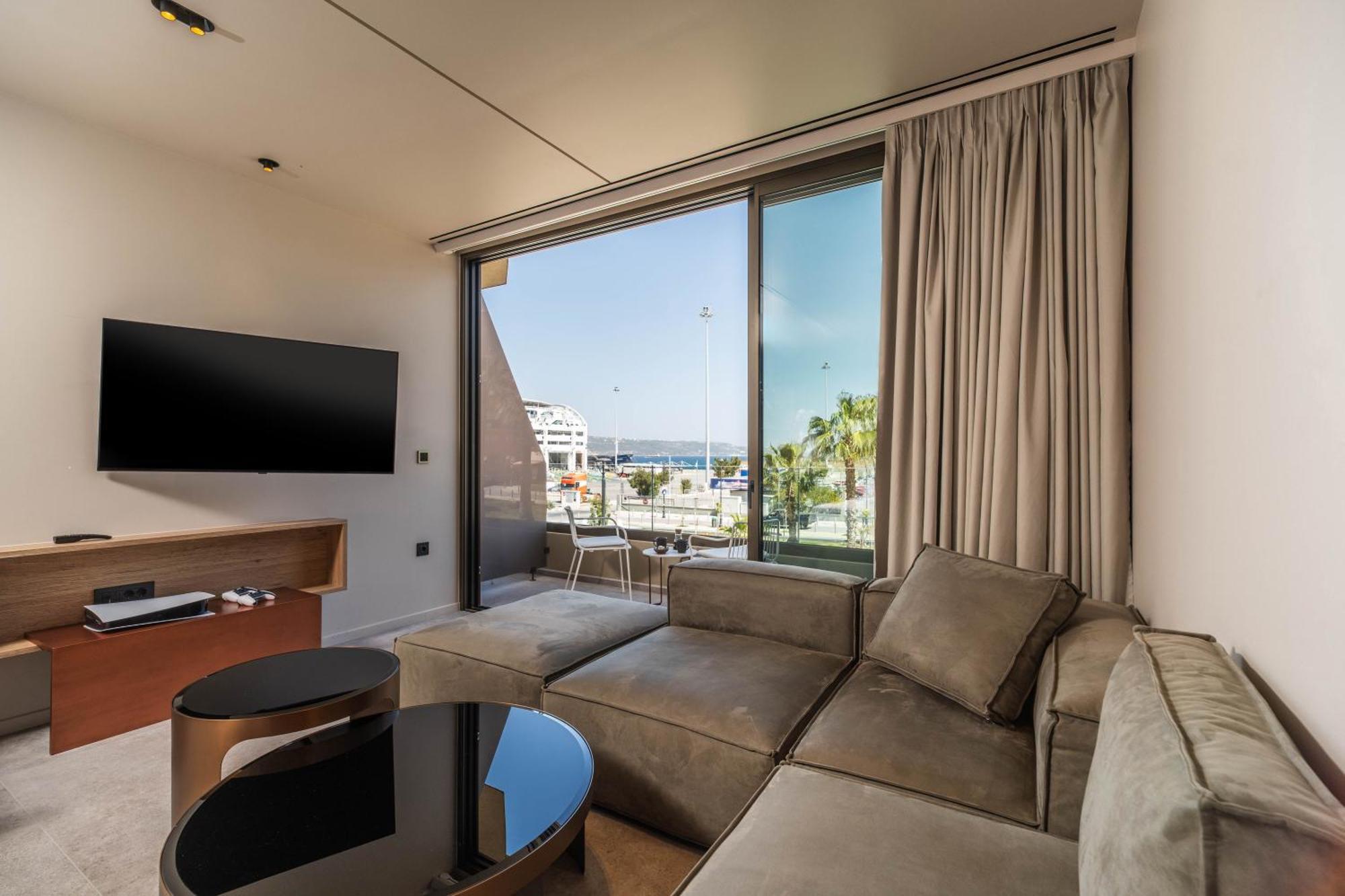 Oniros Residences Souda Luaran gambar