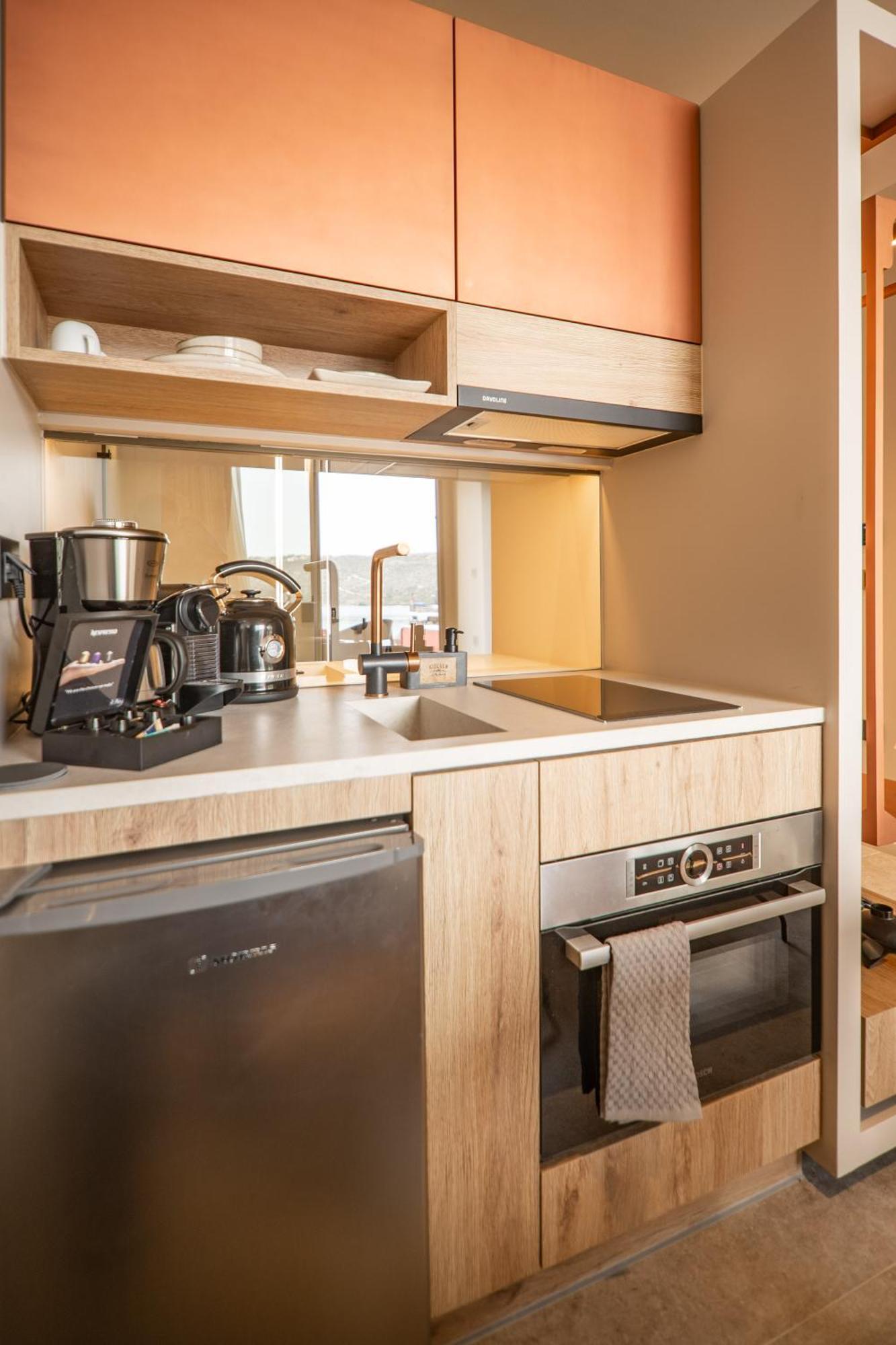 Oniros Residences Souda Luaran gambar